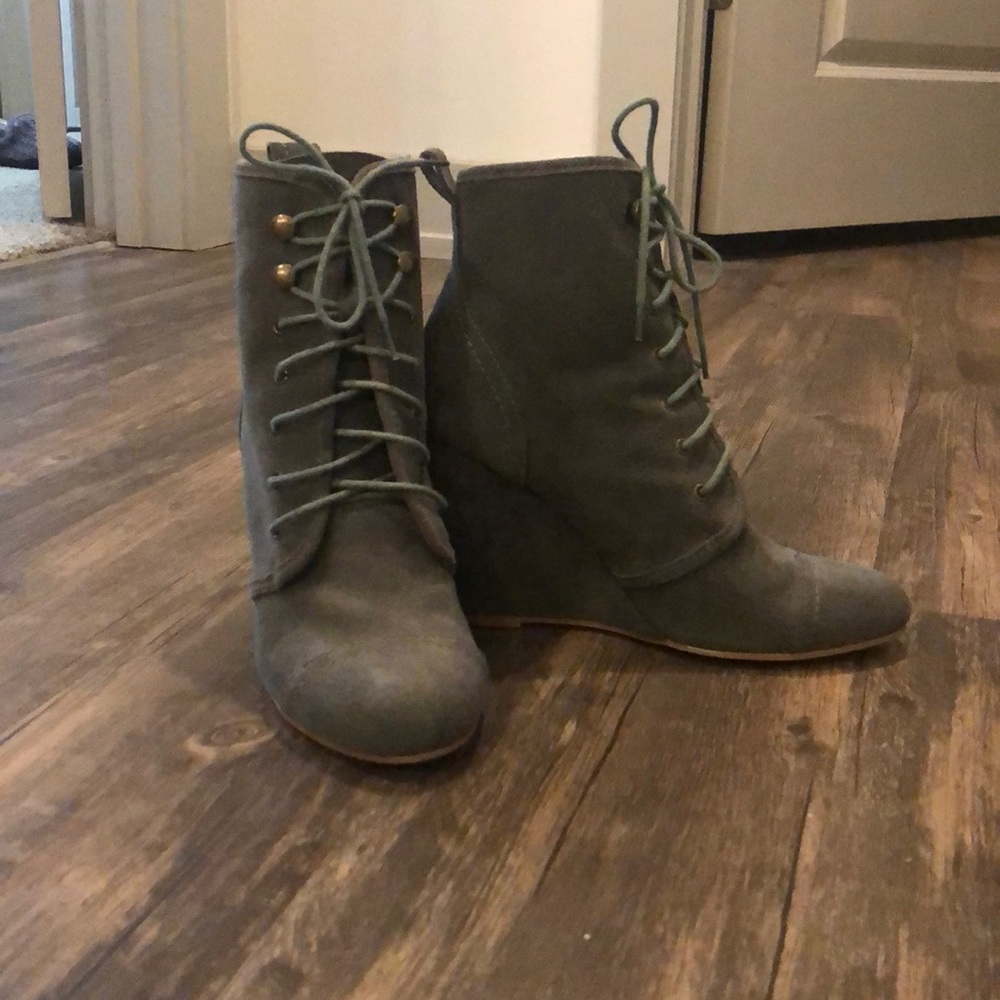 Dark grey wedge booties